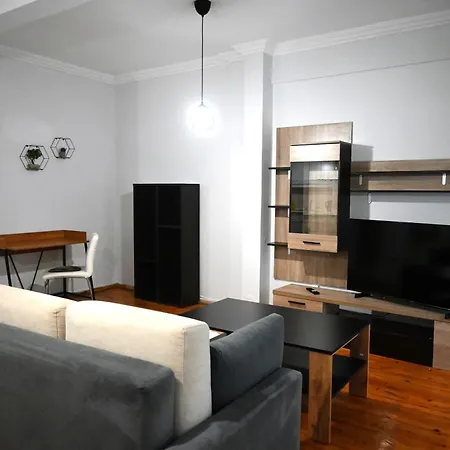 Tsinari 2 Bedroom With Patio Appartement